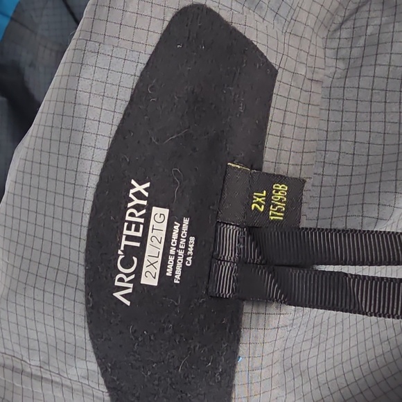 Arc’teryx Gore-Tex Jacket Blue – Size 2XL - Picture 11 of 14